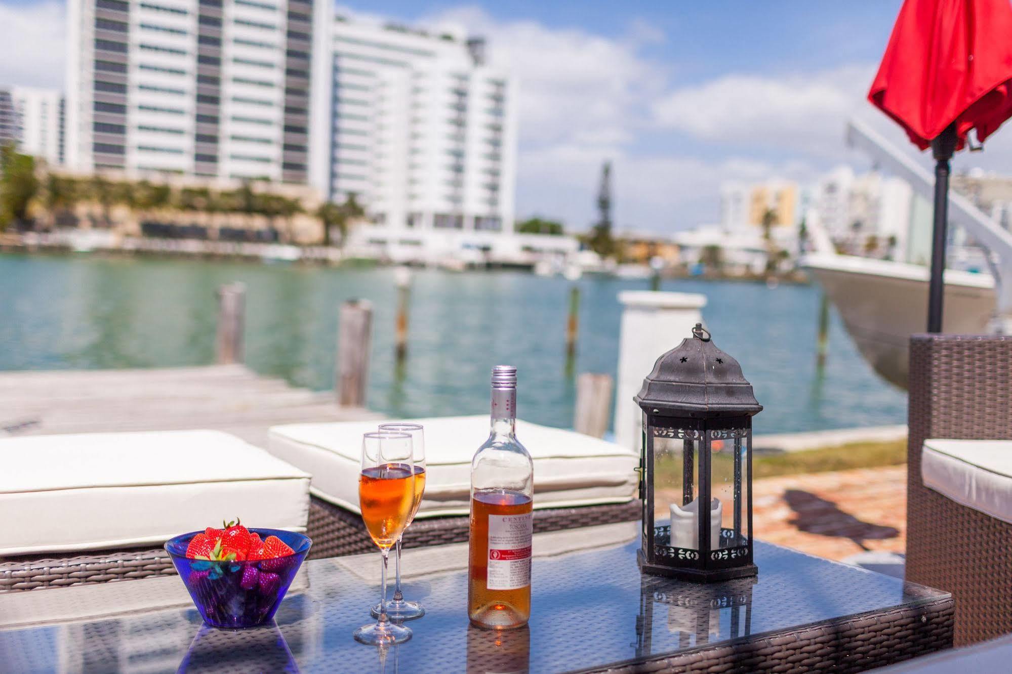 North Bay Village Miami Whitehouse Apartments מראה חיצוני תמונה